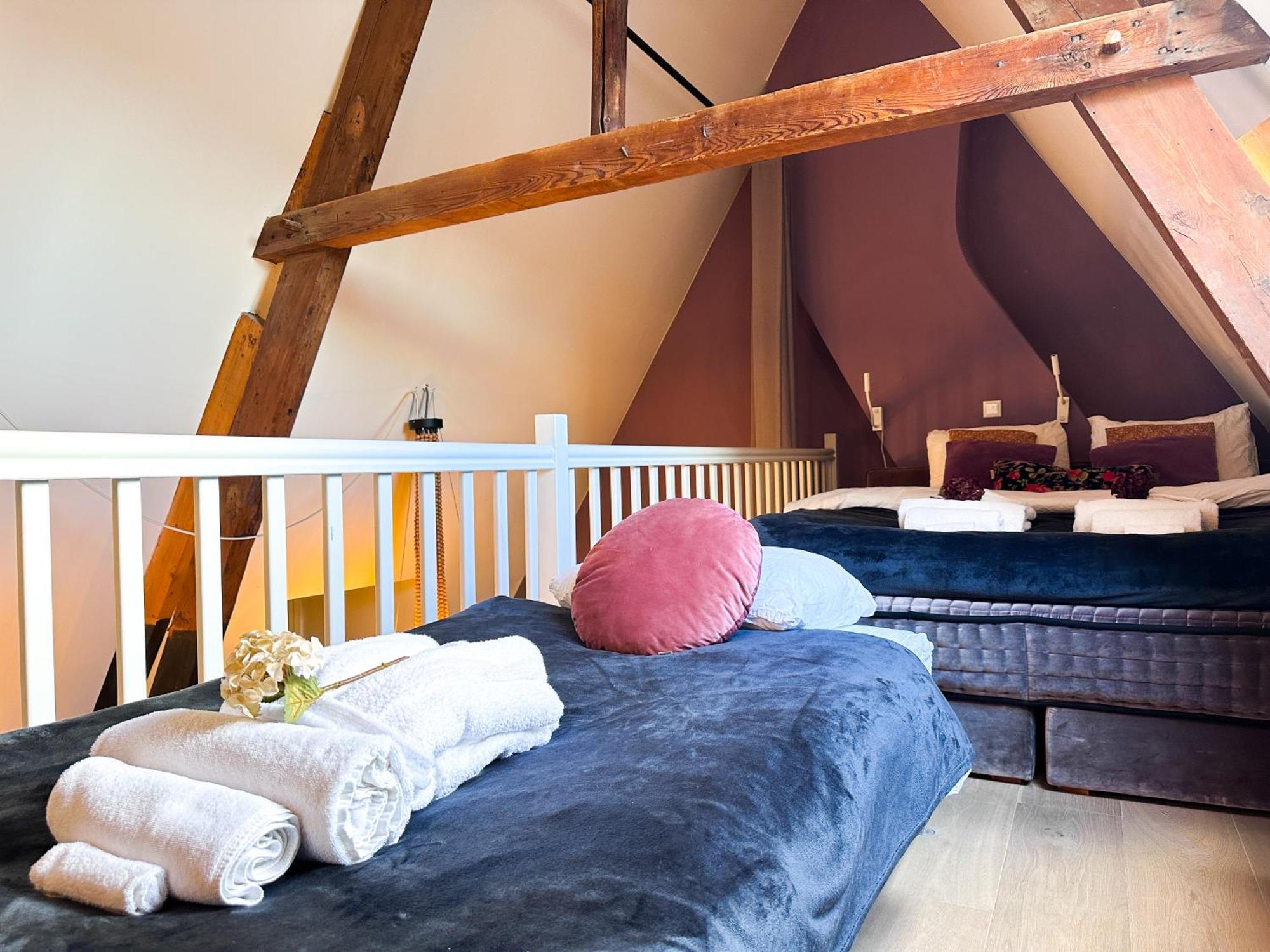 Gloria'S Loft Op De Grote Markt Breda Exterior photo